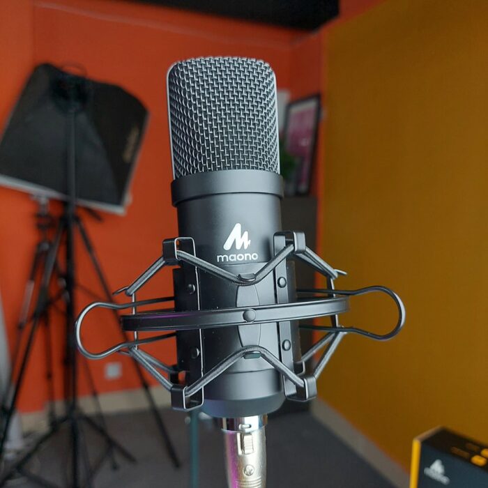 MAONO AU-A04 USB Microphone Combo Setup 1